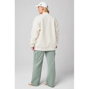 Fabletics Cozy Sherpa Fleece Crewneck Pullover Sweatshirt Women's‎ - Size M
